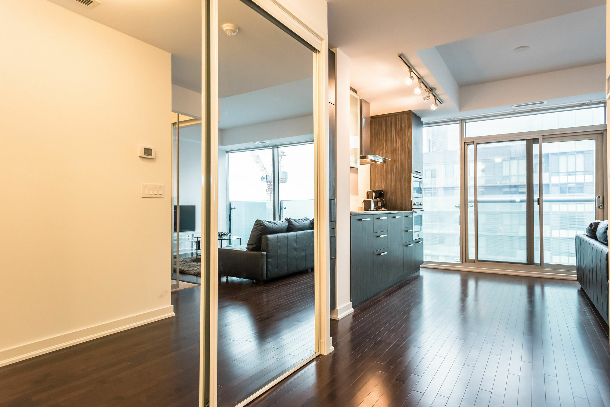 Downtown Luxury Lakeview Condo Toronto Exterior photo